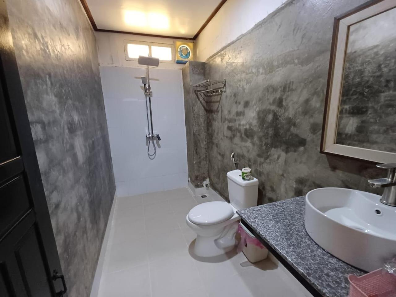 ואנג ויינג Vangvieng Charming Boutique Hotel מראה חיצוני תמונה